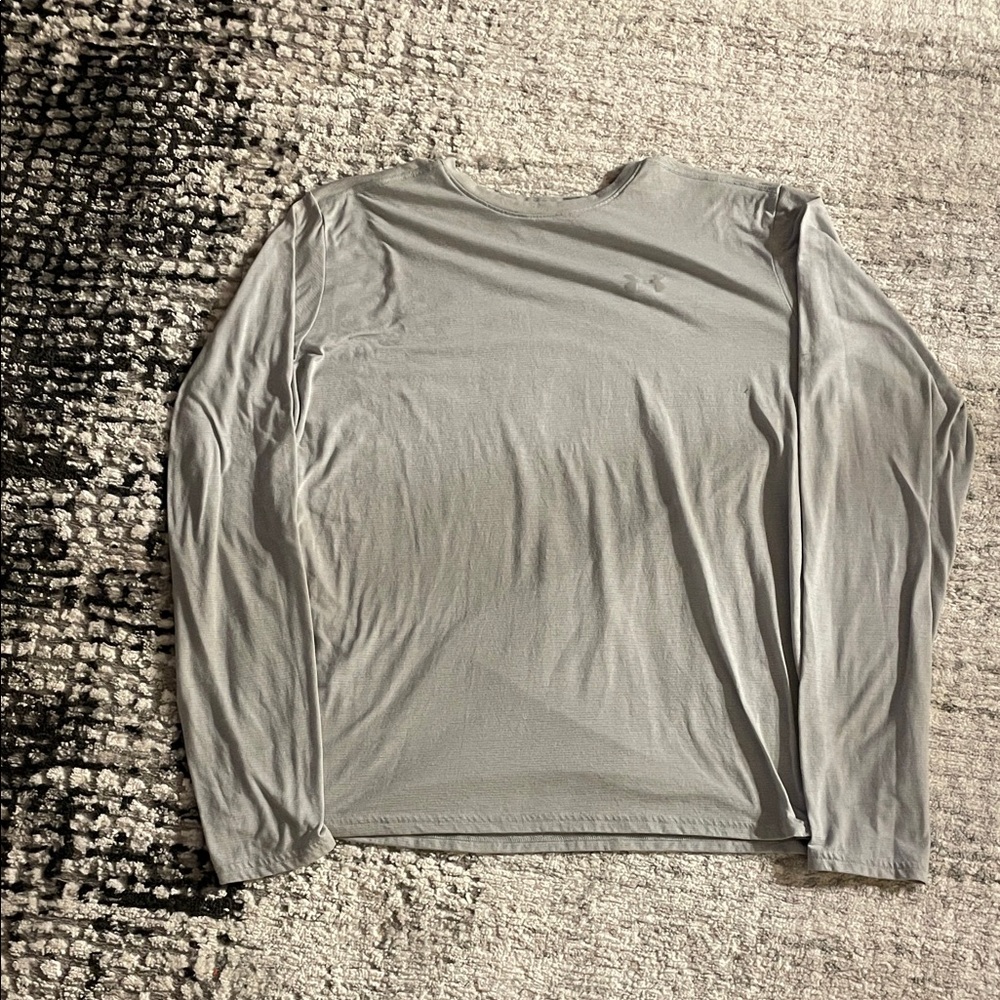 Under Armour Light Gray Long Sleeve Top